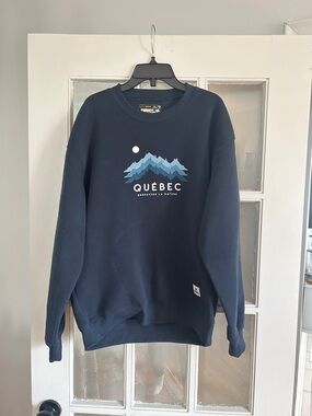 Québec Graphic Crewneck Sweatshirt - Navy